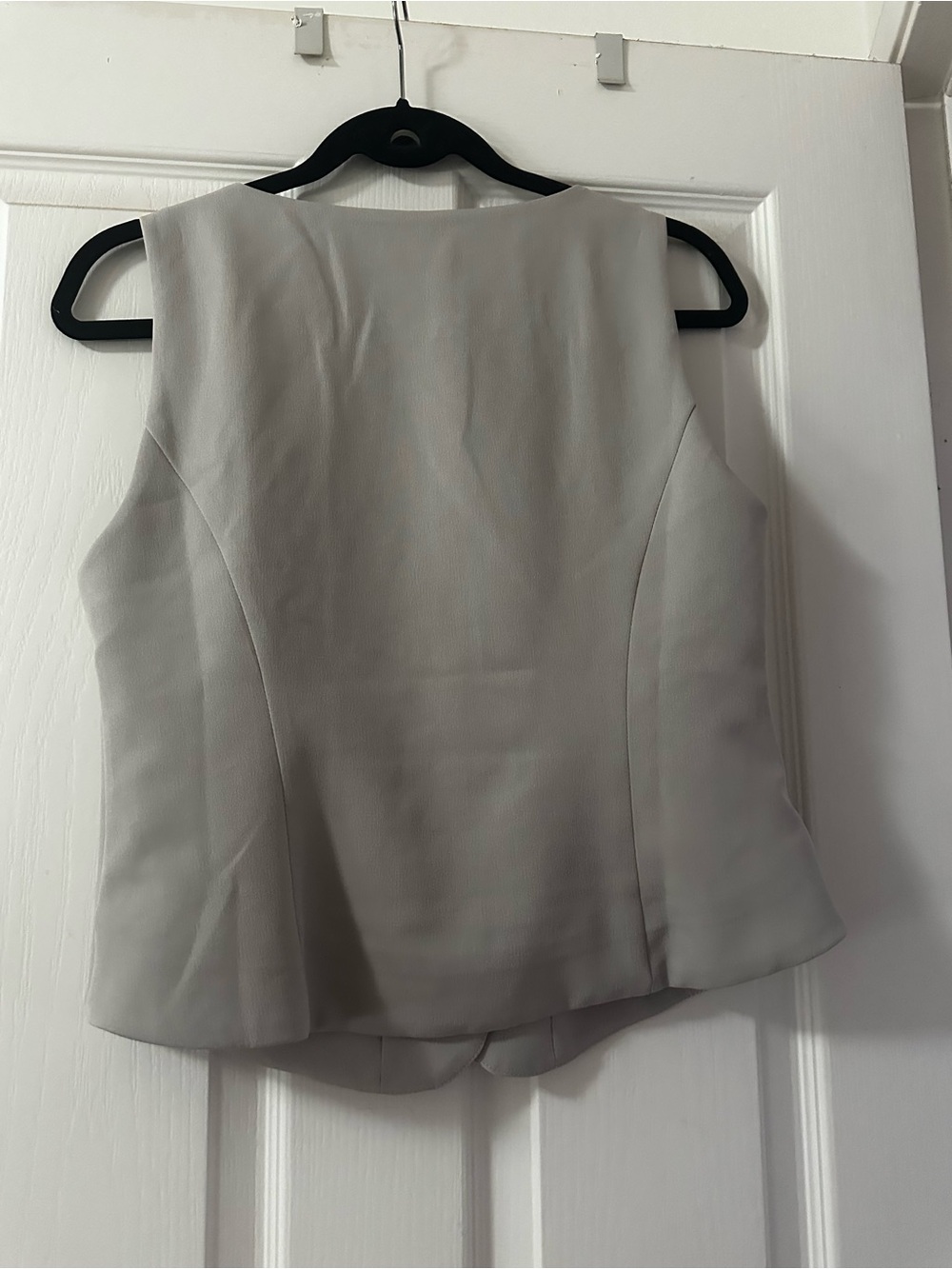 Mod Ref Gray Square-Neck Button Front Vest - Picture 2 of 4
